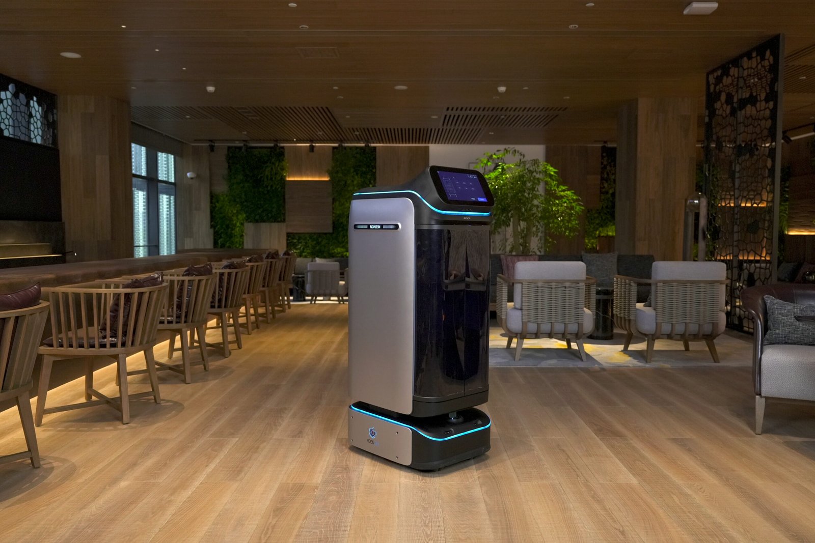 DINERBOT T3 delivering dishes in luxury venue